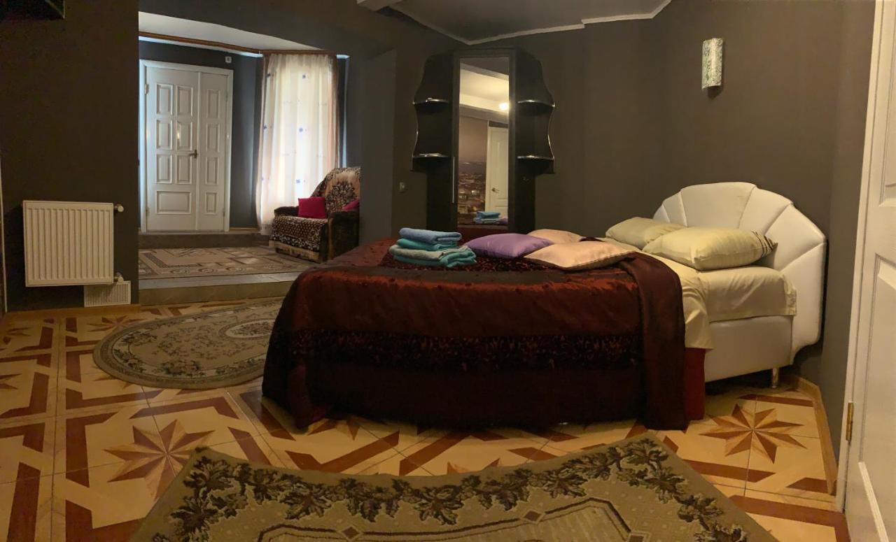 Beregynya Motel Yuzhnoukrainsk Bagian luar foto
