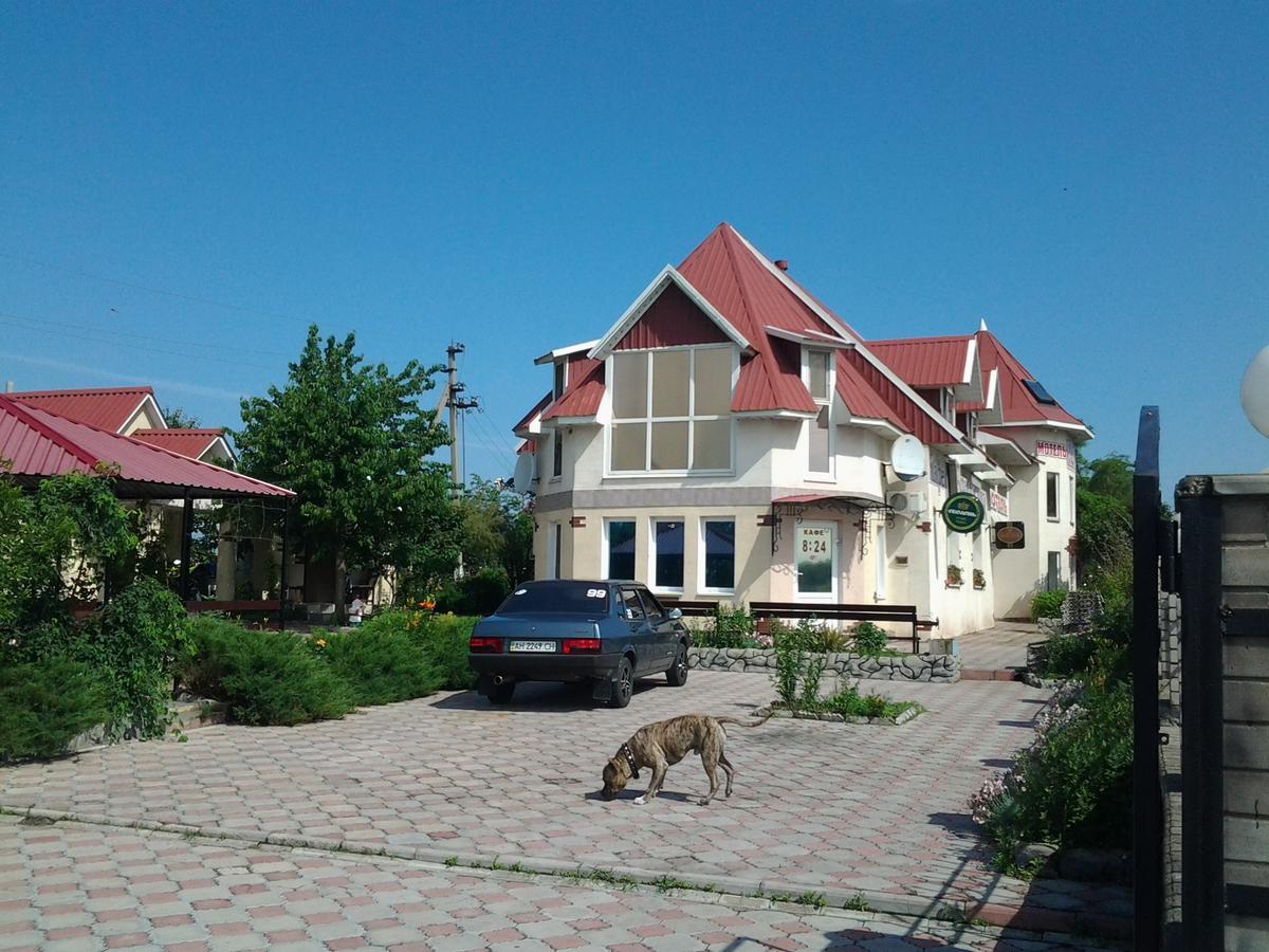 Beregynya Motel Yuzhnoukrainsk Bagian luar foto