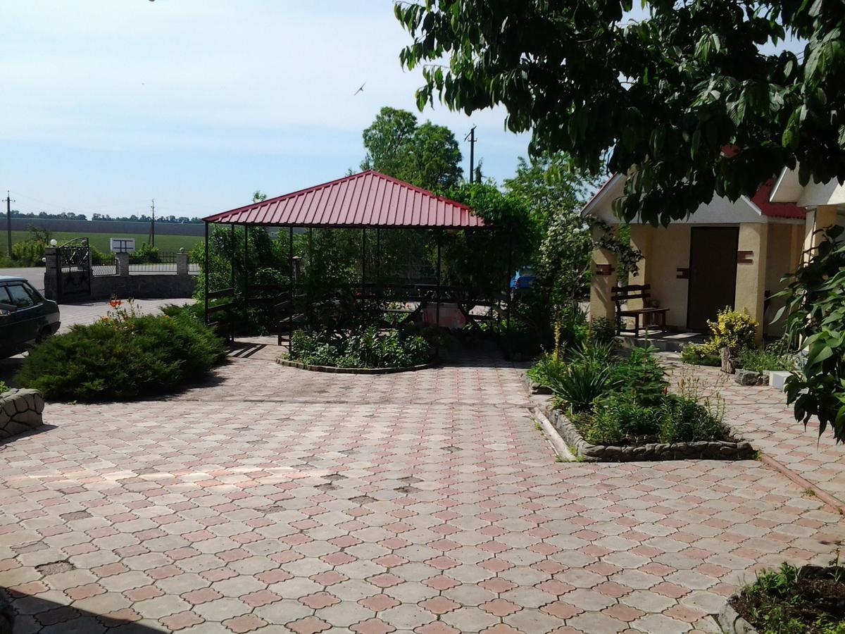 Beregynya Motel Yuzhnoukrainsk Bagian luar foto