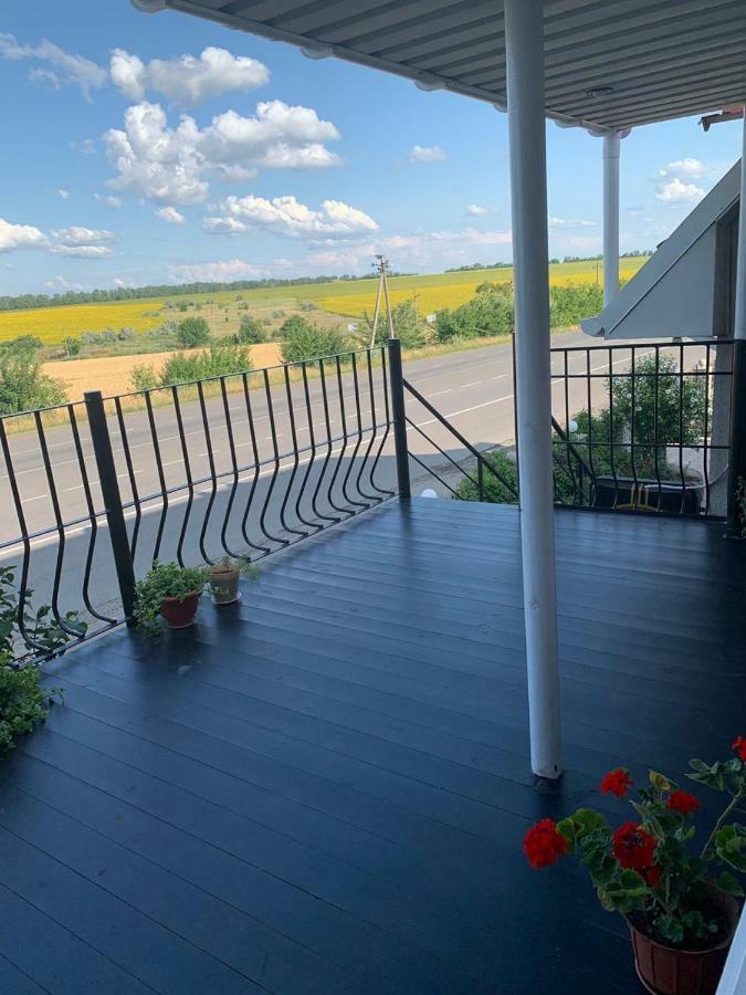 Beregynya Motel Yuzhnoukrainsk Bagian luar foto