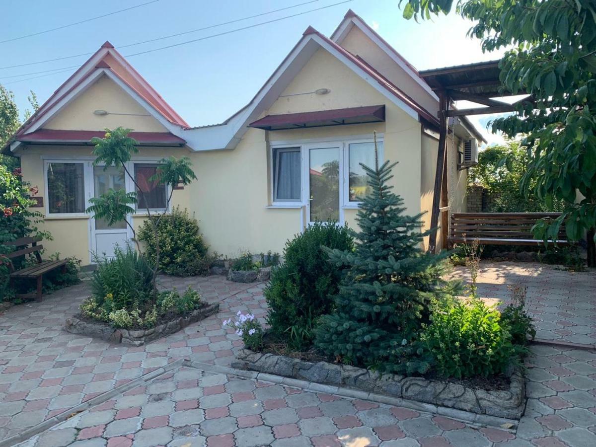 Beregynya Motel Yuzhnoukrainsk Bagian luar foto