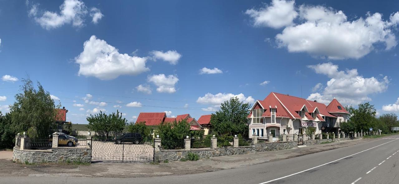 Beregynya Motel Yuzhnoukrainsk Bagian luar foto
